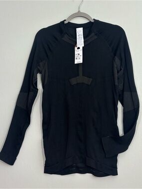 Decathlon black base layer long sleeve tee M NWT